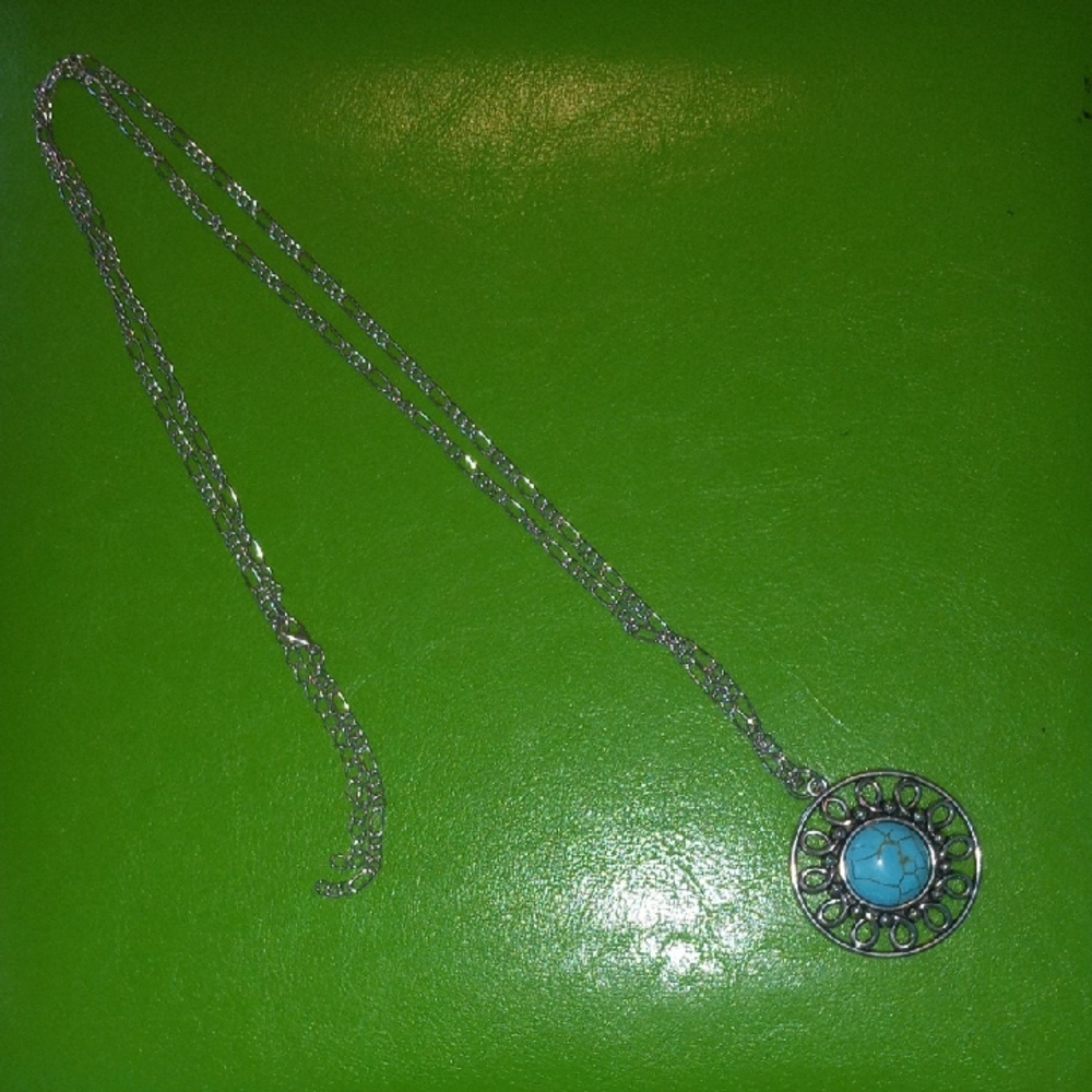 Source Unknown Silver Necklace with Blue Pendant